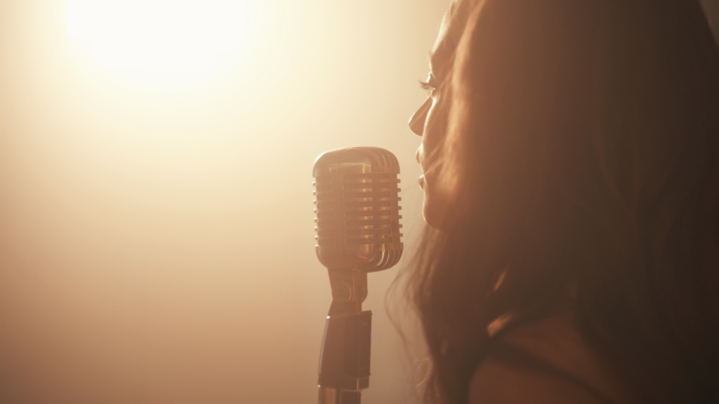 Elisa Benvenuto pubblica il videoclip di “Me and You” e si prepara a un’estate live